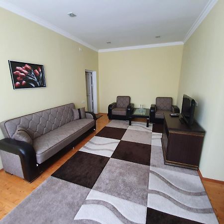 Sheki Avtovagzal Motel Kültér fotó
