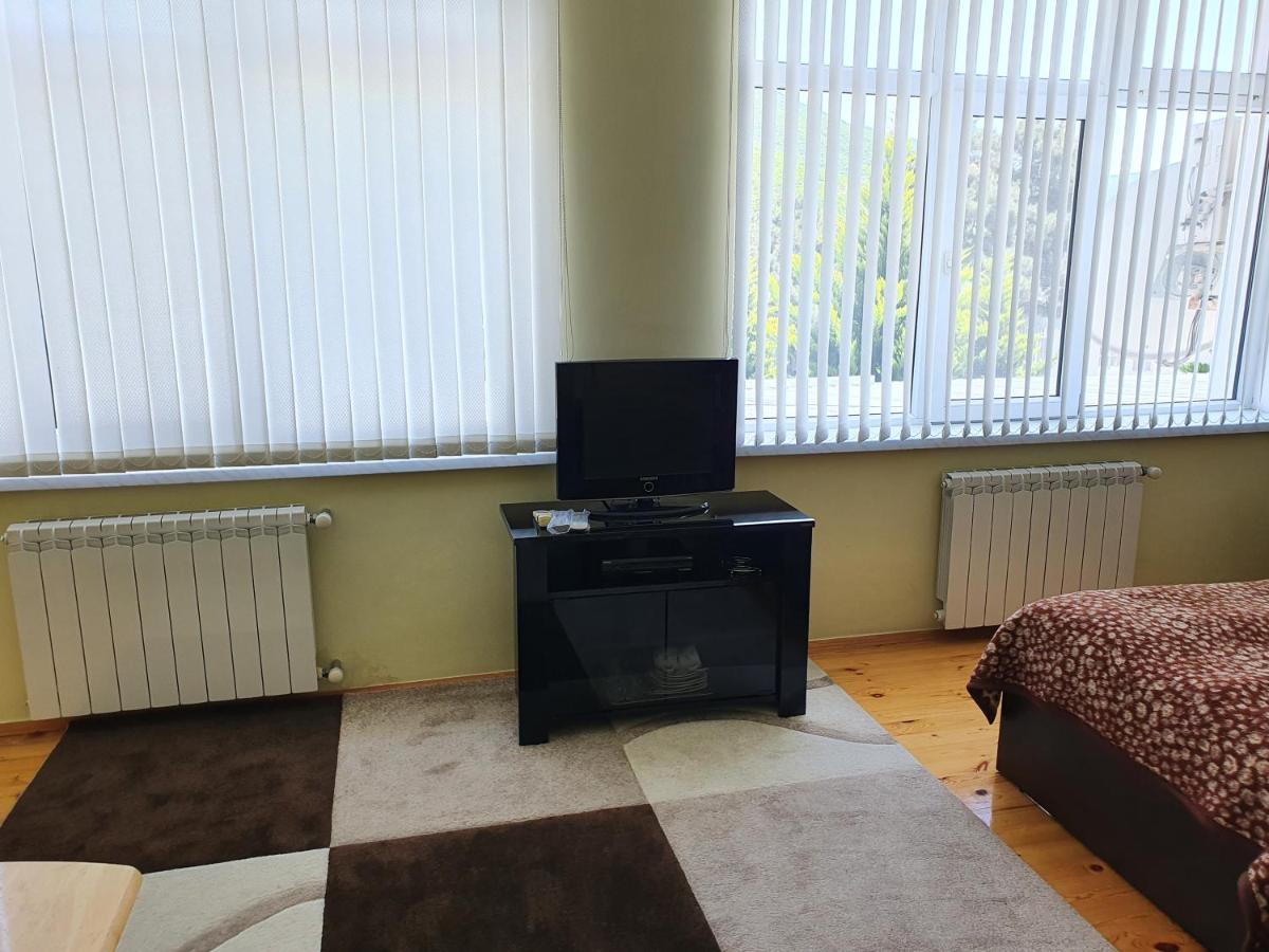 Sheki Avtovagzal Motel Kültér fotó