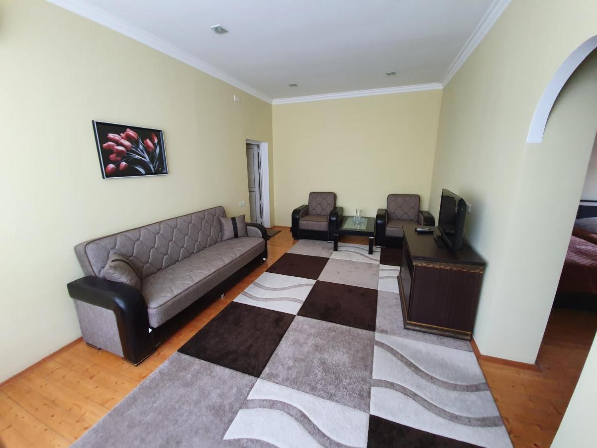 Sheki Avtovagzal Motel Kültér fotó