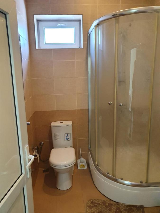 Sheki Avtovagzal Motel Kültér fotó