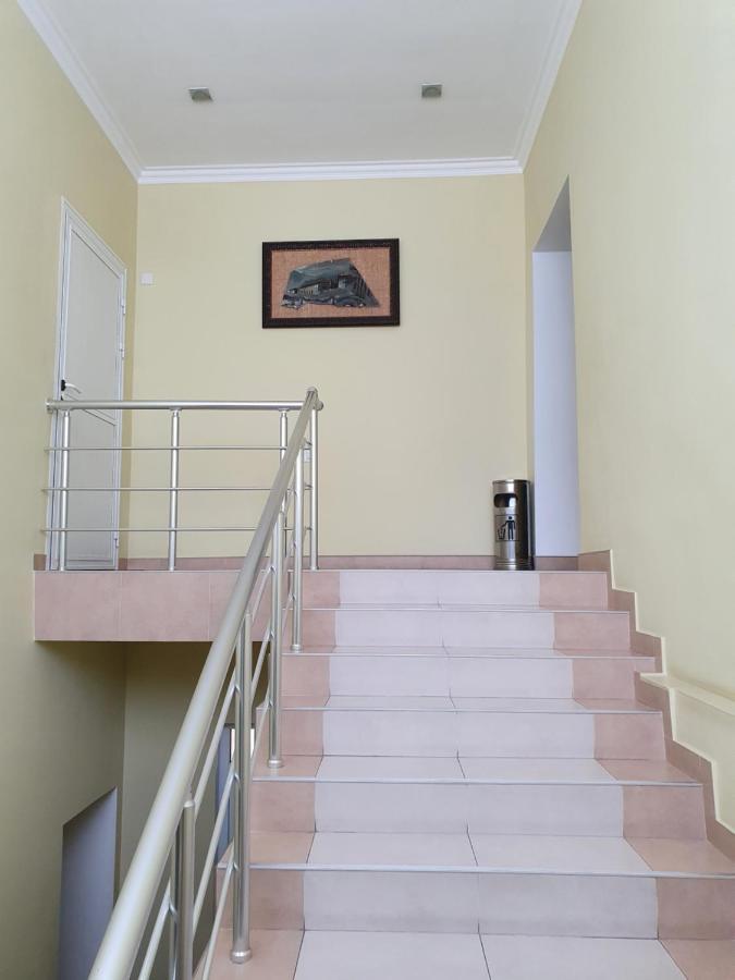 Sheki Avtovagzal Motel Kültér fotó