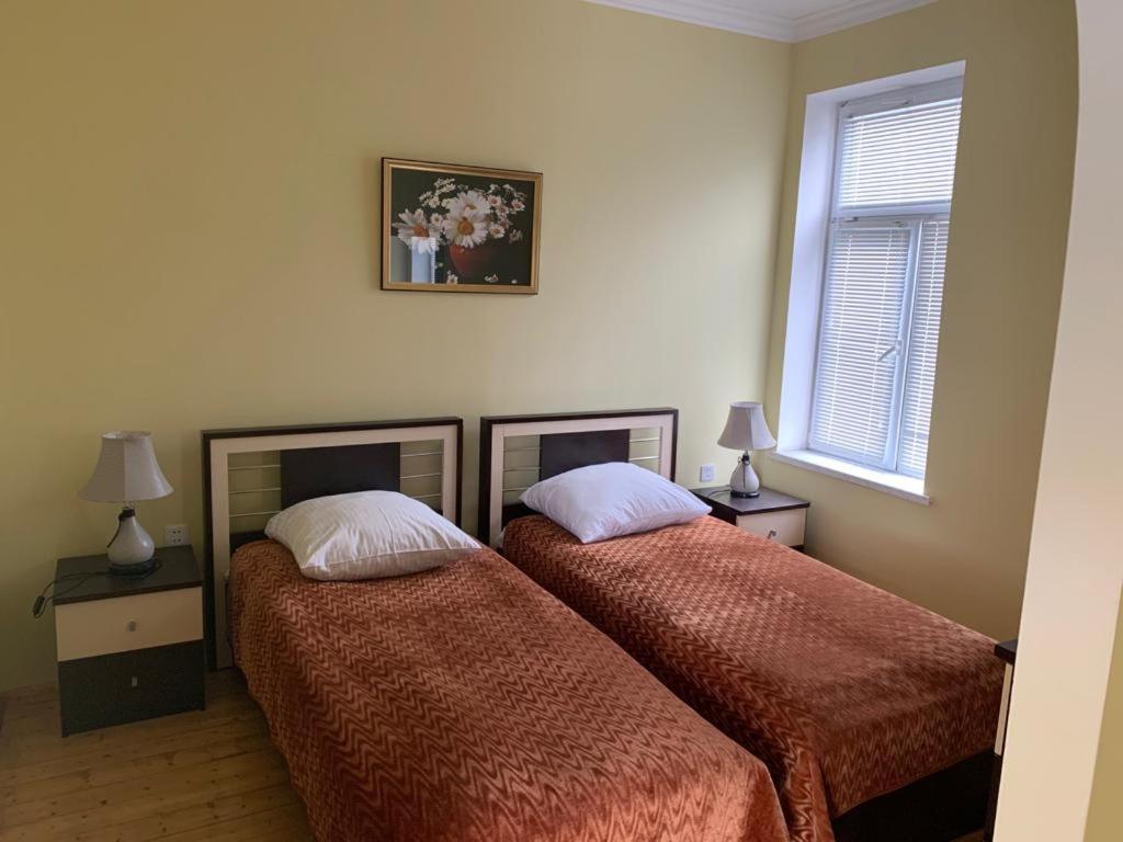 Sheki Avtovagzal Motel Kültér fotó